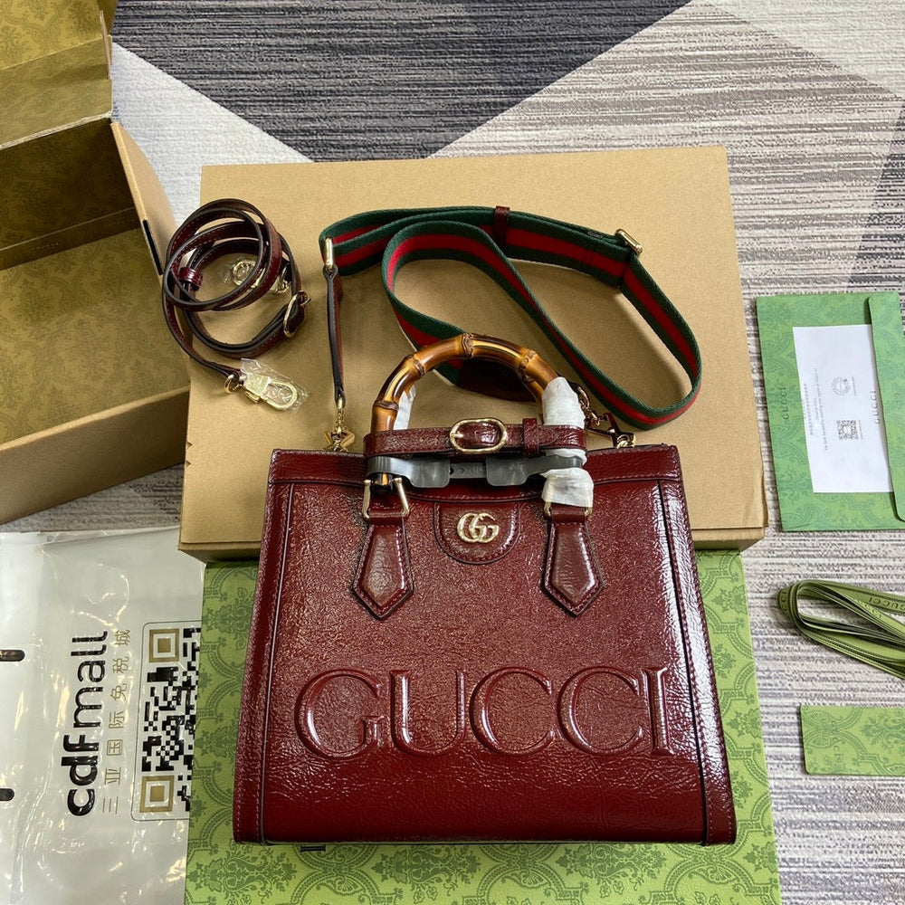 Gi DIANA 27 Small Tote Bag with Patent Leather Bamboo Handle