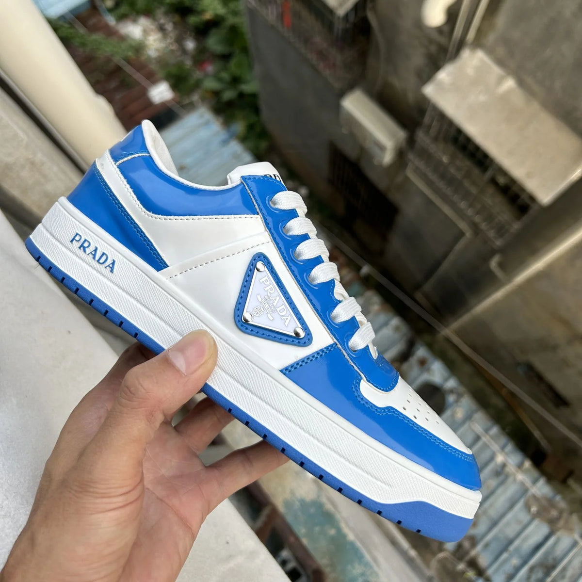P New Women's and Men's Shoes Casual Shoes Triangle Buckle Lace-up Sneakers 1024060508