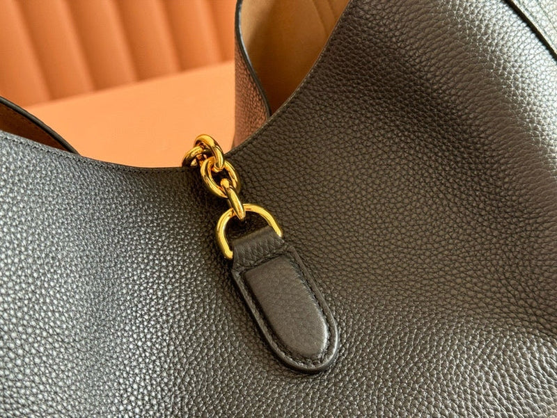 Gi Softbit Shoulder Bag 46cm Calfskin