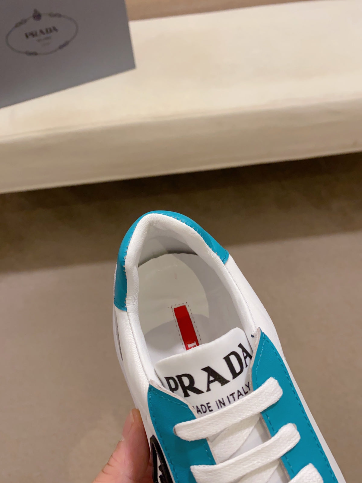 PR sneakers 1825030605