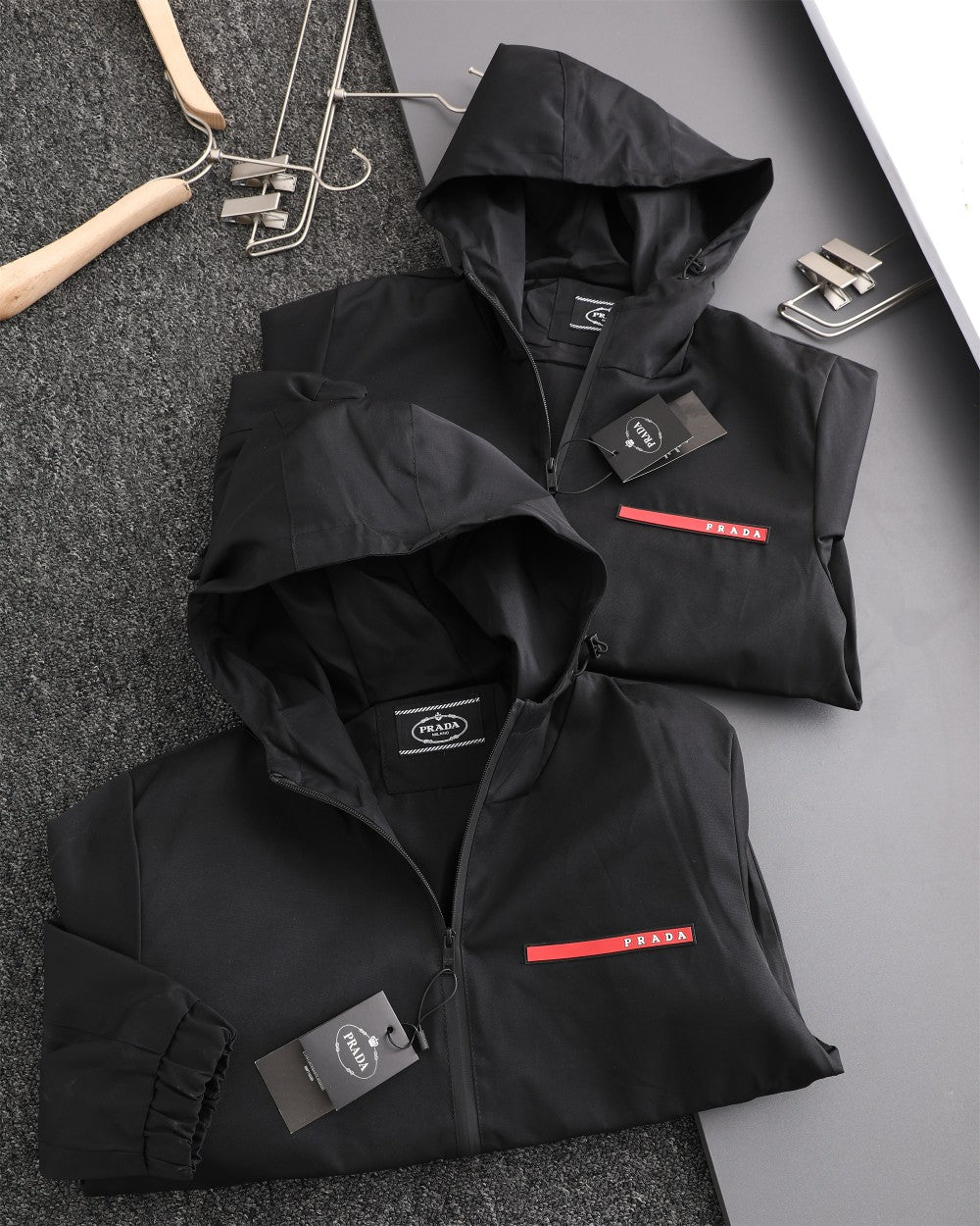 PR Triangular logo red tape hooded jacket 1824100701