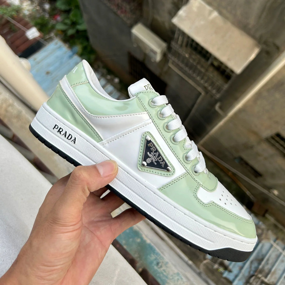 P New Women's and Men's Shoes Casual Shoes Triangle Buckle Lace-up Sneakers 1024060508