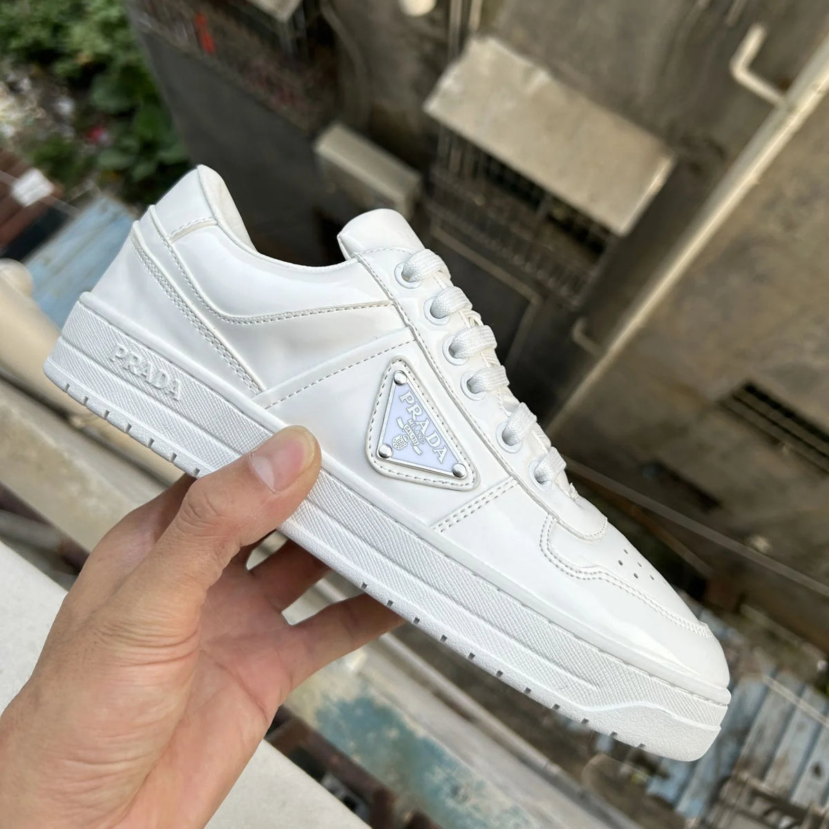 P New Women's and Men's Shoes Casual Shoes Triangle Buckle Lace-up Sneakers 1024060508