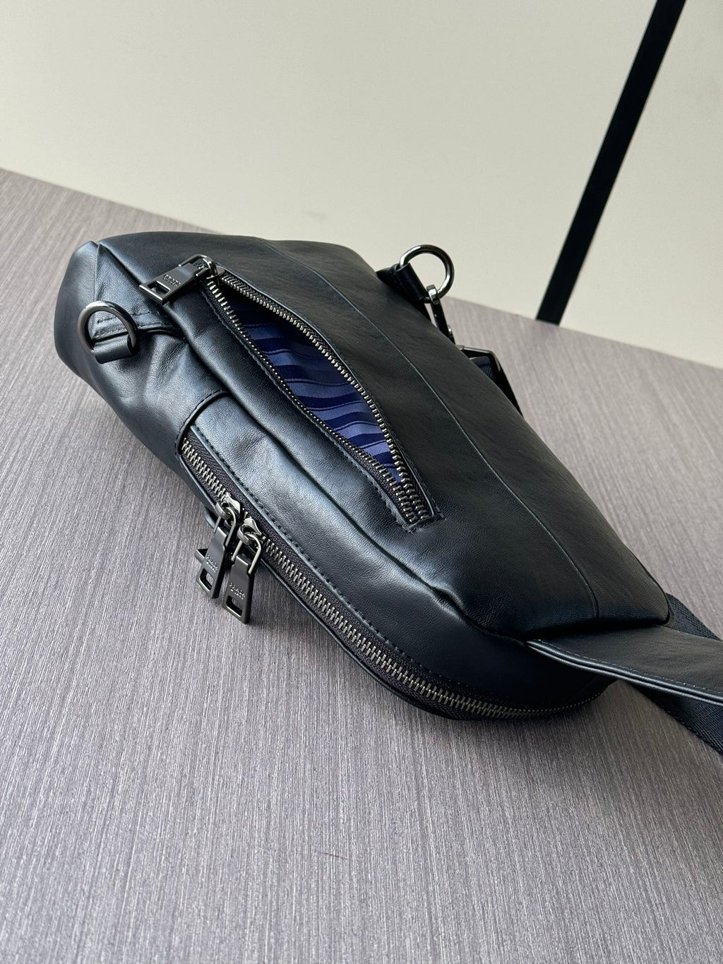 PD Full leather chest bag/crossbody bag 1825111304