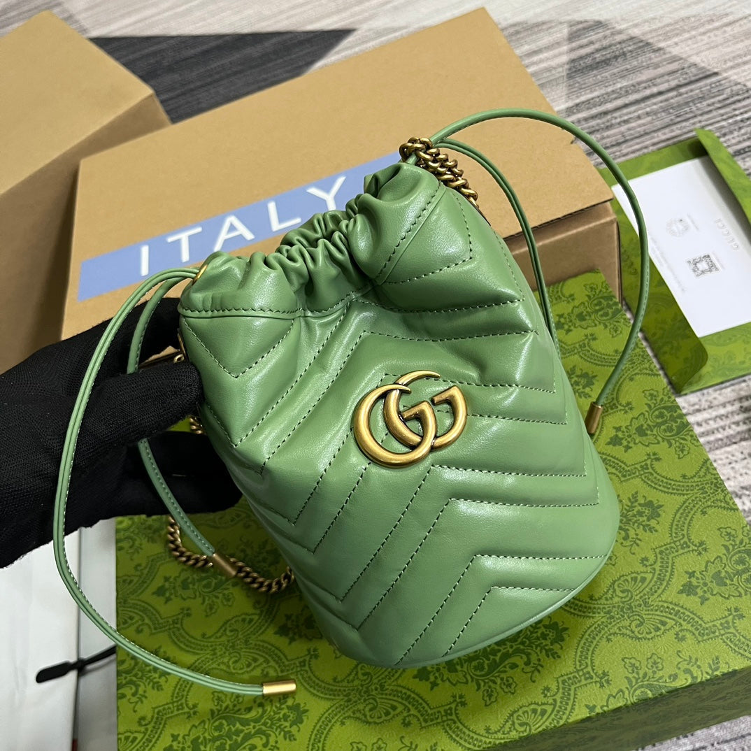 Gi MARMONT 17 BUCKET BAG IN LIGHT GREEN CALFSKIN