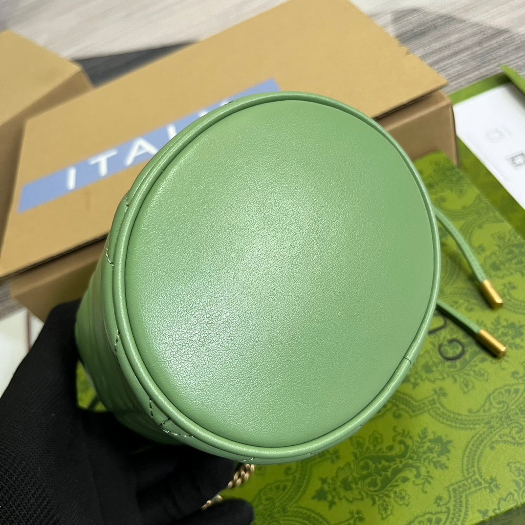 Gi MARMONT 17 BUCKET BAG IN LIGHT GREEN CALFSKIN