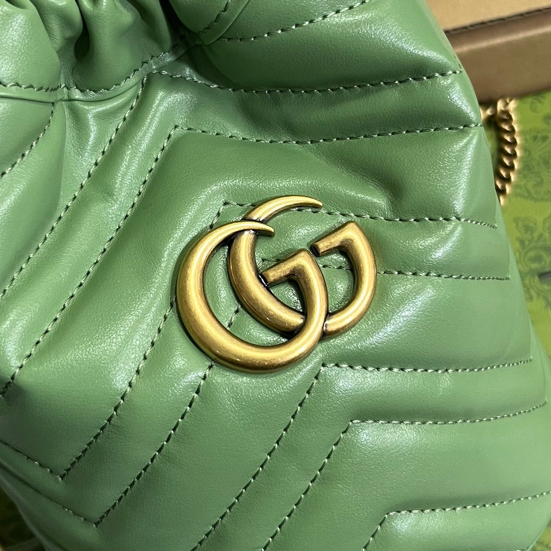 Gi MARMONT 17 BUCKET BAG IN LIGHT GREEN CALFSKIN