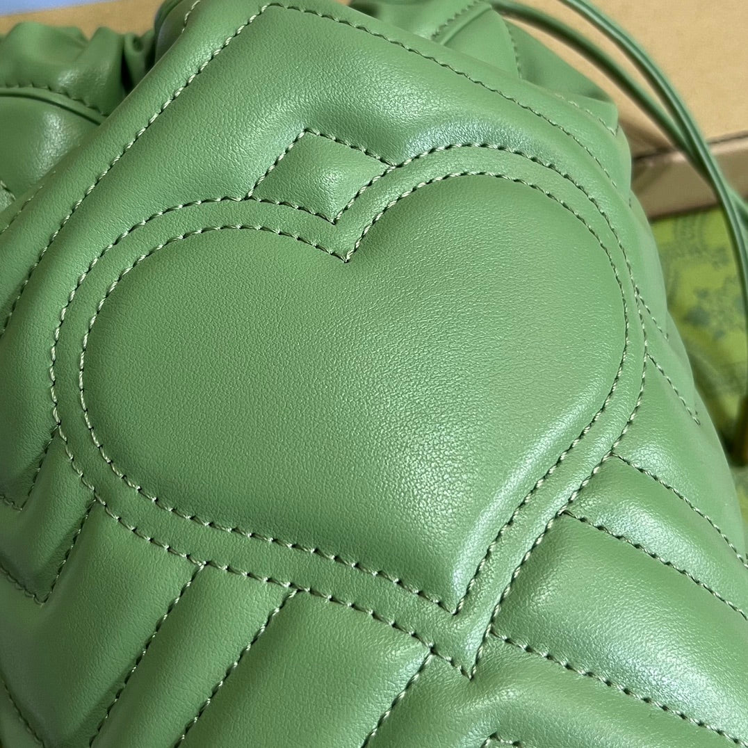 Gi MARMONT 17 BUCKET BAG IN LIGHT GREEN CALFSKIN