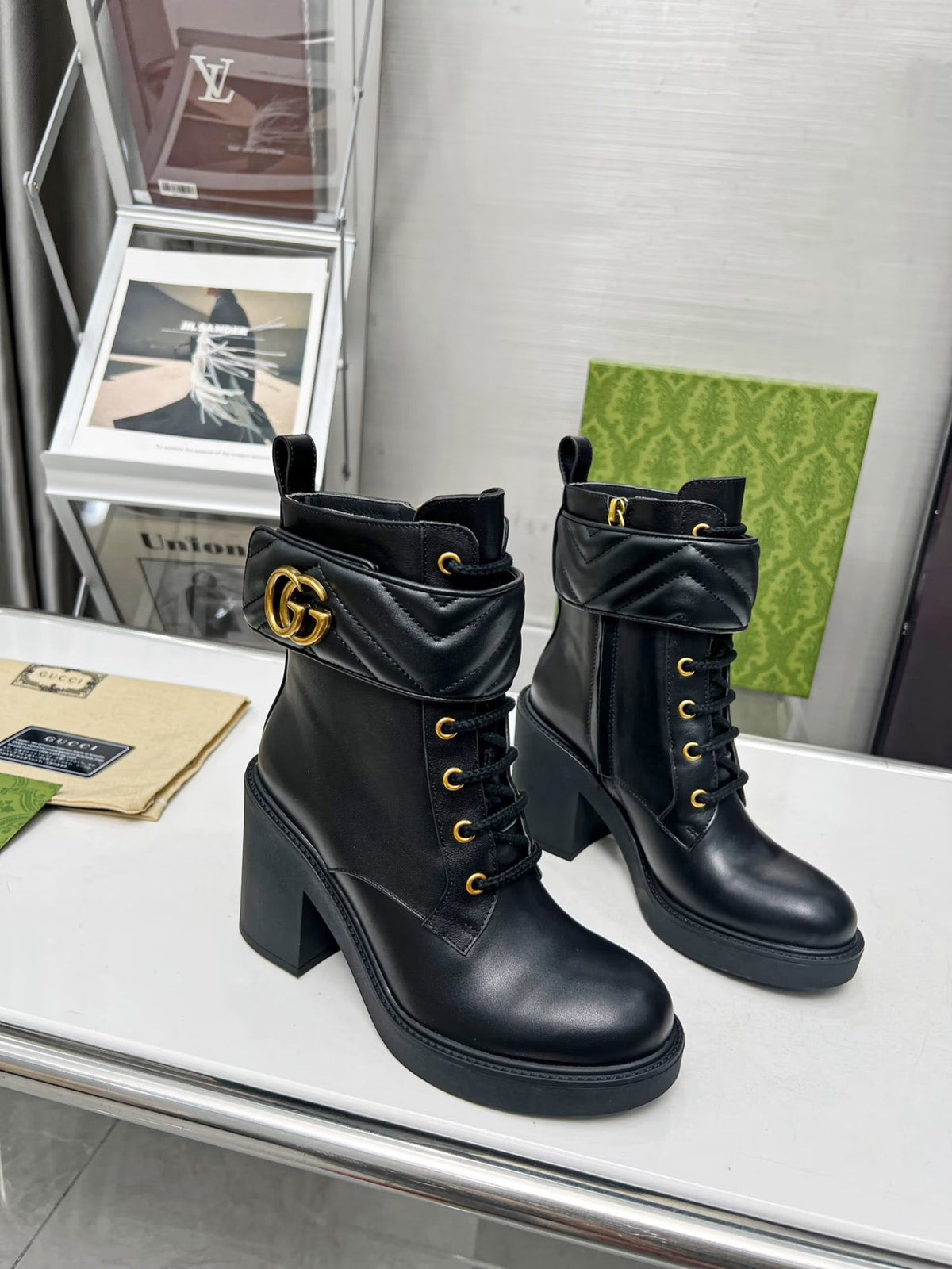 Gi ankle boots black double G Cowhide