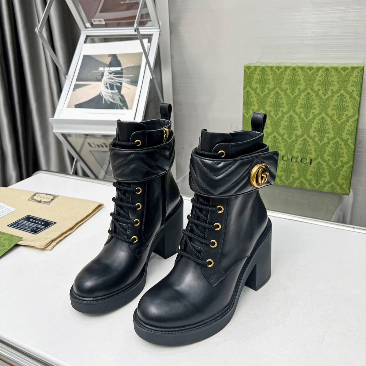 Gi ankle boots black double G Cowhide