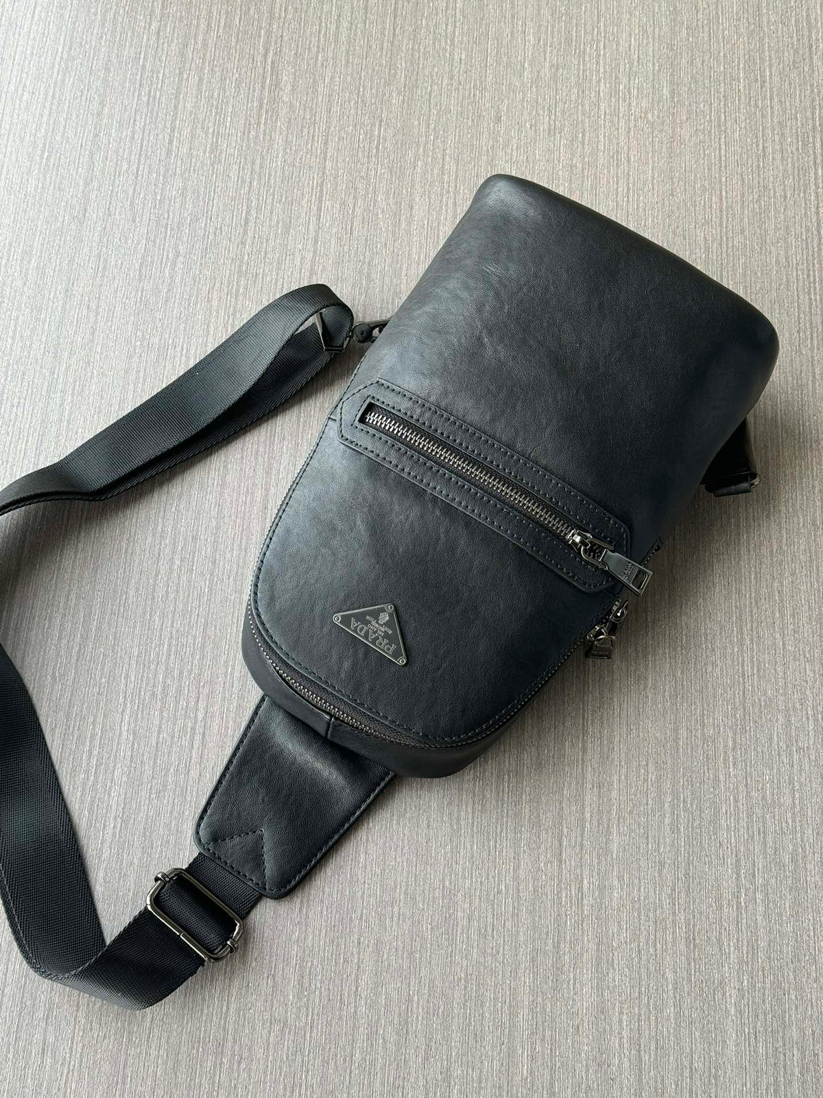 PD Full leather chest bag/crossbody bag 1825111304