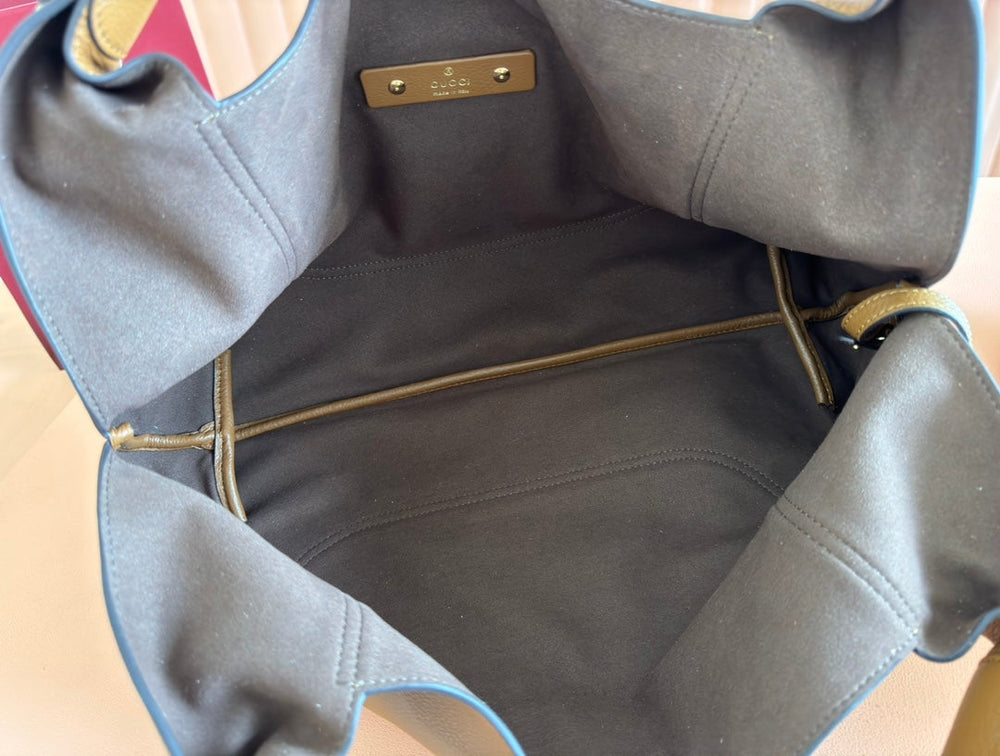 Gi Softbit Shoulder Bag 46cm Calfskin