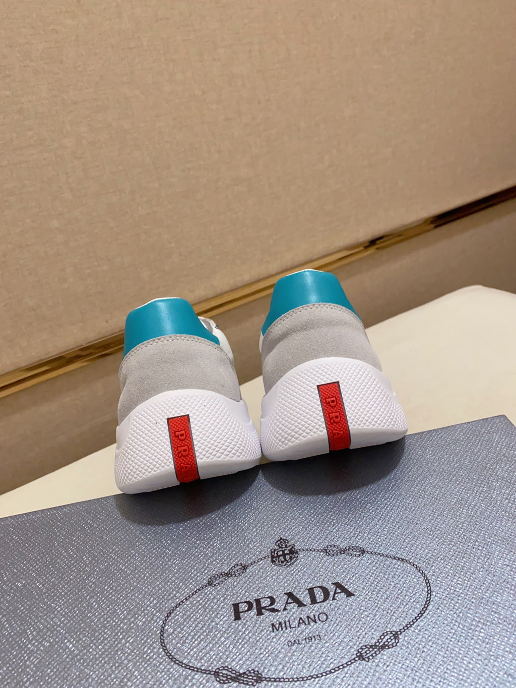 PR sneakers 1825030605