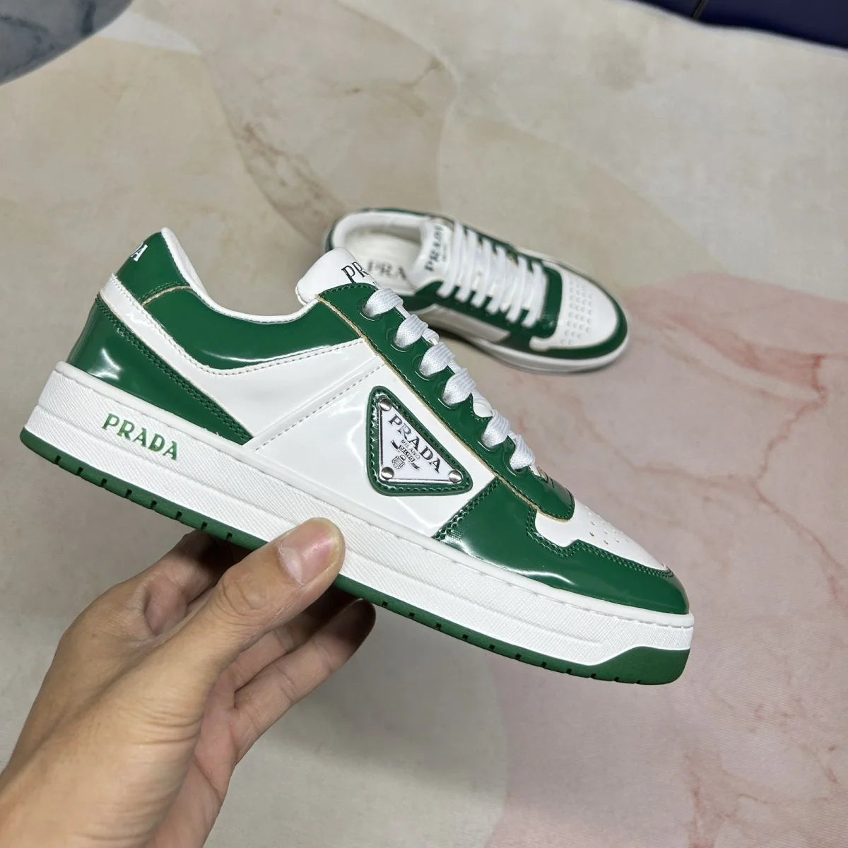 P New Women's and Men's Shoes Casual Shoes Triangle Buckle Lace-up Sneakers 1024060508