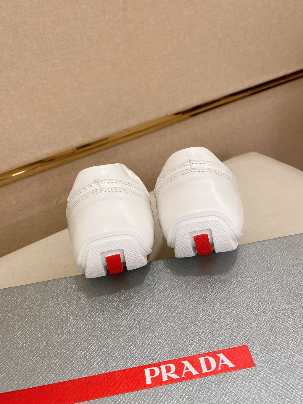 PR  sneakers 1825052022