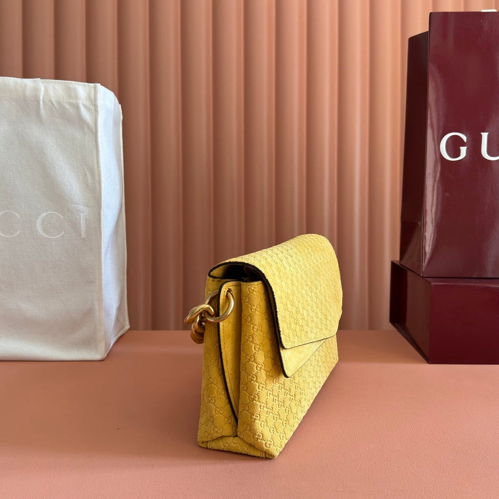 Gi Medium Shoulder Bag With Chain Suede