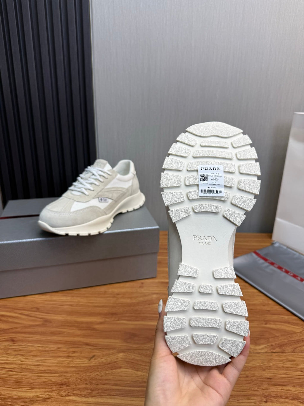 PR sneakers 1826051901