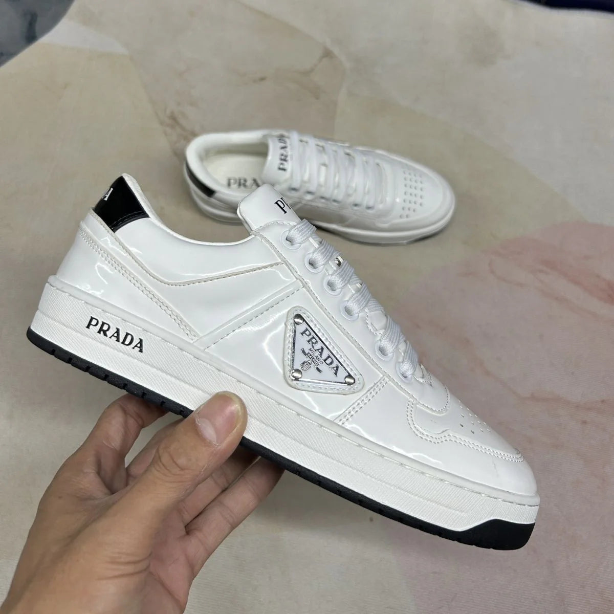 P New Women's and Men's Shoes Casual Shoes Triangle Buckle Lace-up Sneakers 1024060508