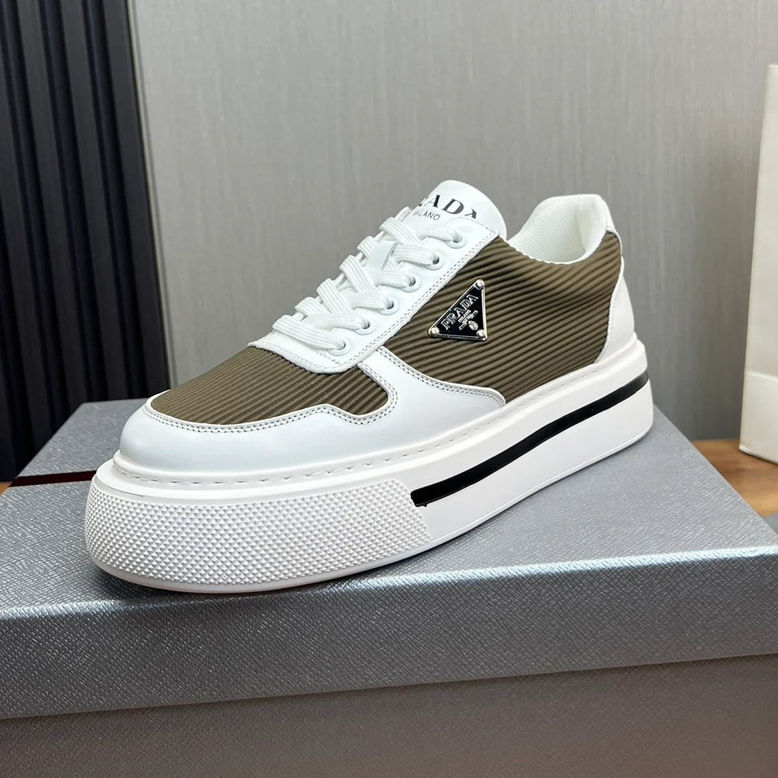 Luxury Men's Casual Sneakers 1025021008