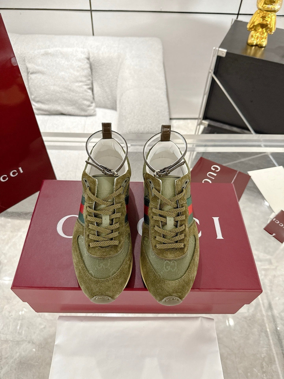 GC 2025 Re-Motion Sneaker Suede Cowhide