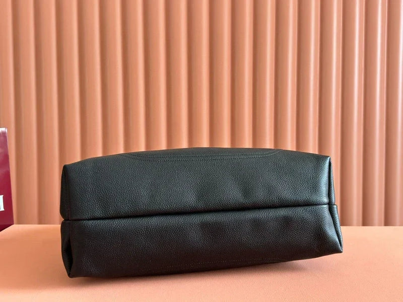 Gi Softbit Shoulder Bag 46cm Calfskin