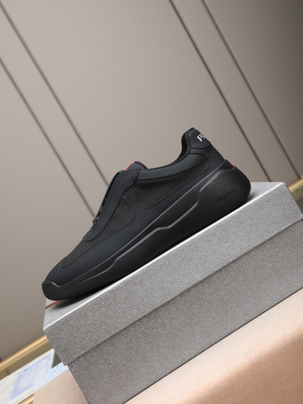 PR sneakers 1826051403
