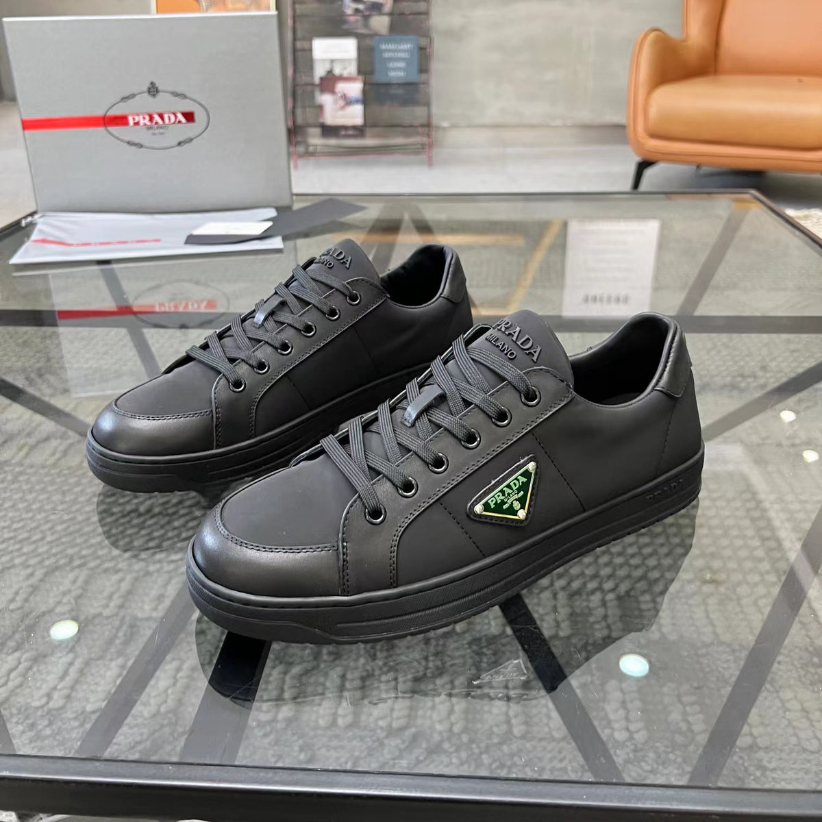 PR triangle logo sneakers 1824091312