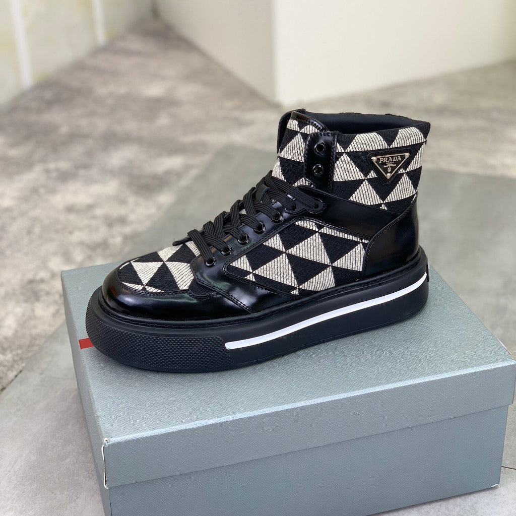 Luxury high top versatile casual sneakers 1024122611