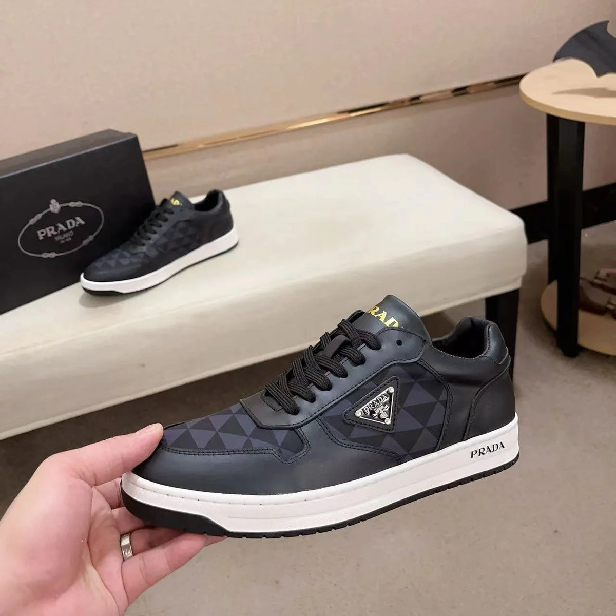 New triangle leather men's shoes 1024111424