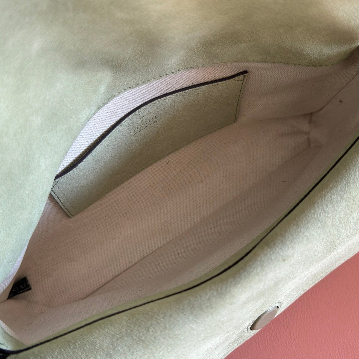 Gi Medium Shoulder Bag With Chain Suede
