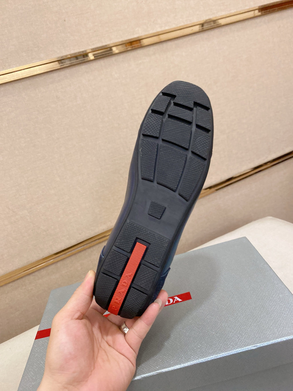 PR  sneakers 1825052023