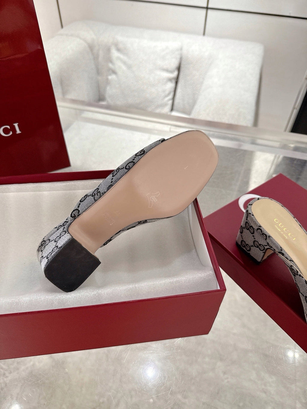 GC Horsebit Slide Cowhide