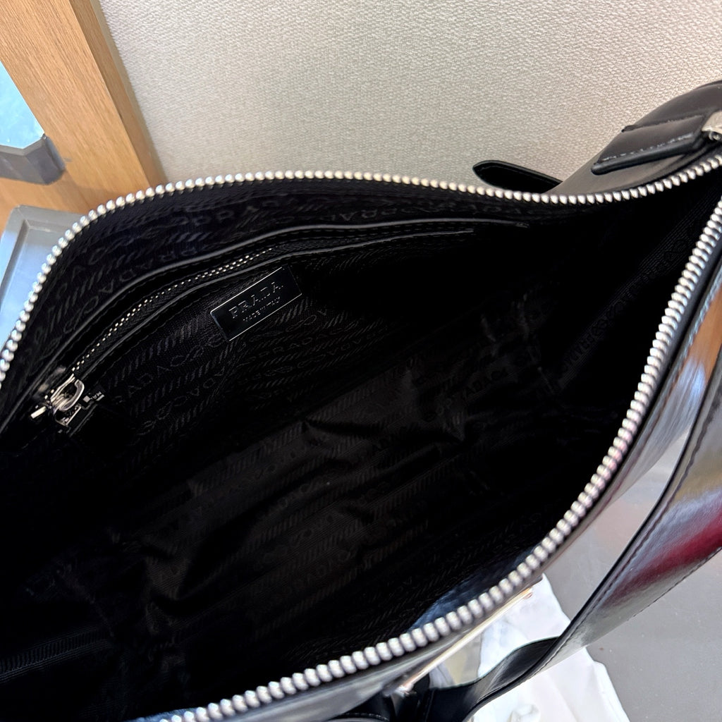 PR Soft leather messenger bag 1825061815