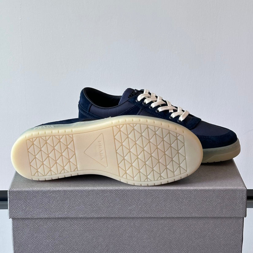 PR sneakers 1825052803