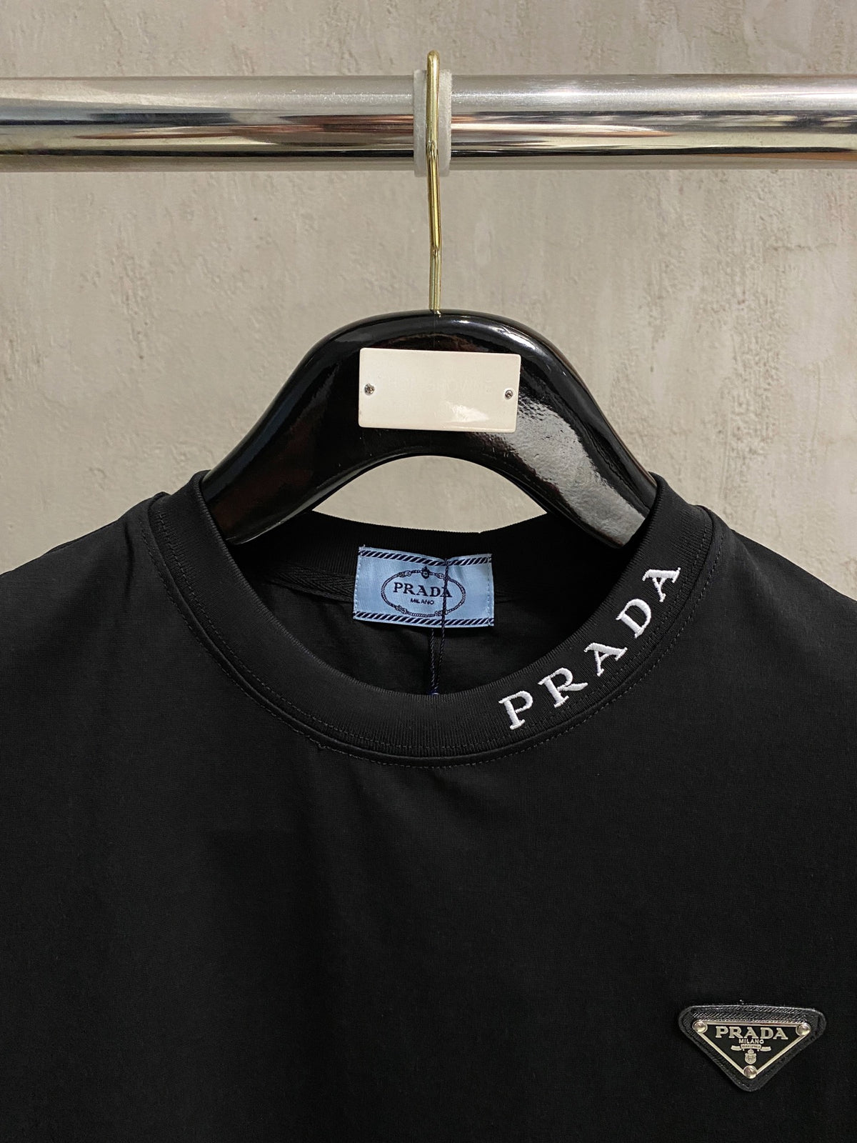 PR Neckline + Embroidered logo T-shirt 1826052701