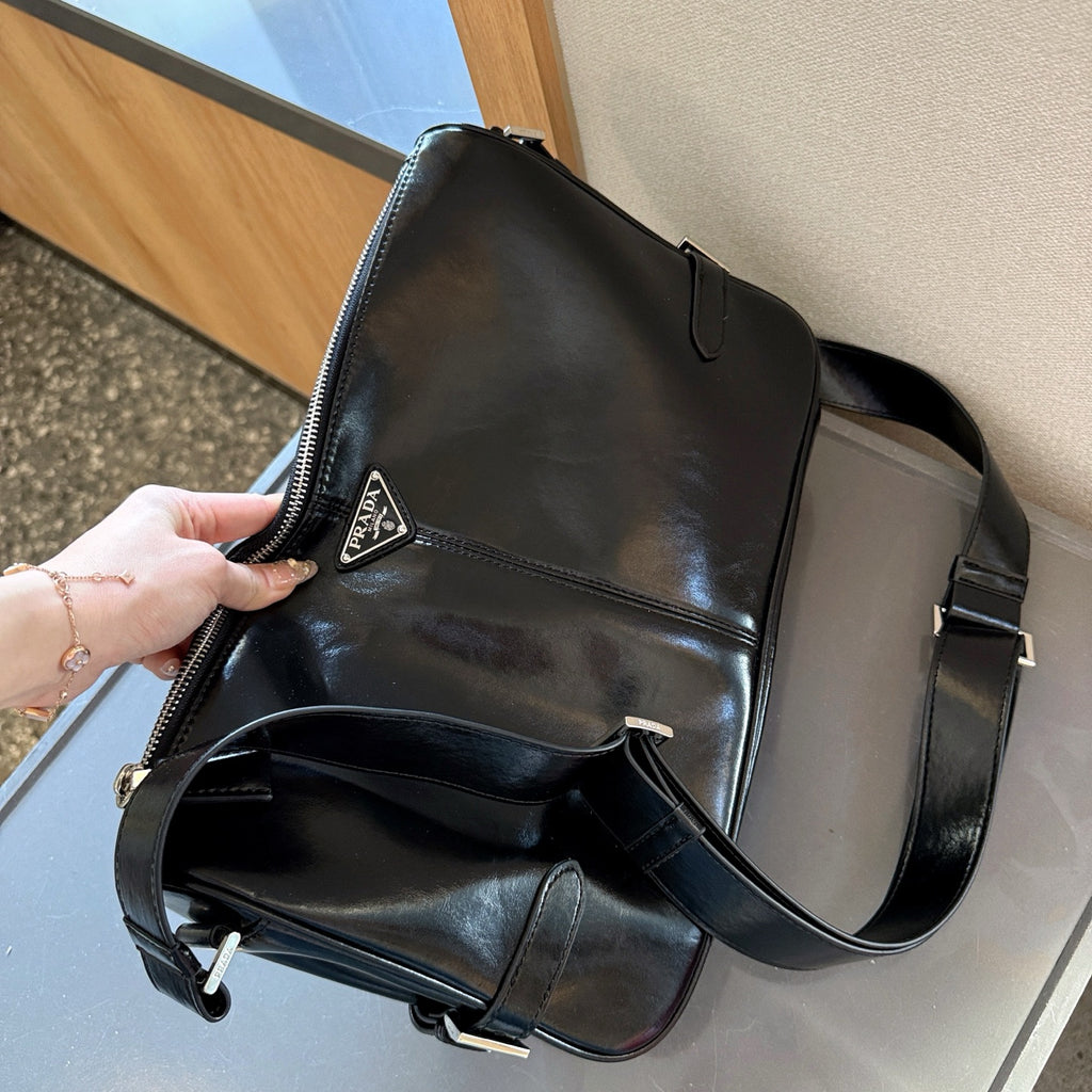 PR Soft leather messenger bag 1825061815