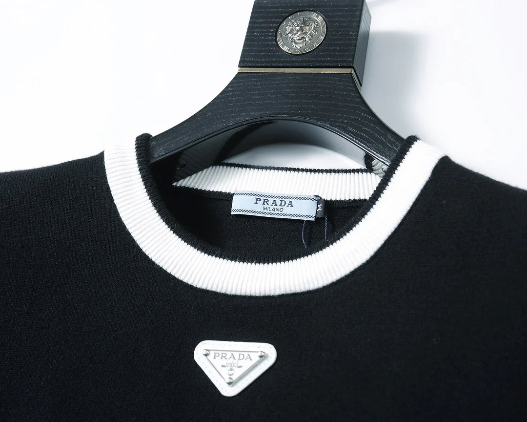 Handsome men's casual sweater 1024092439