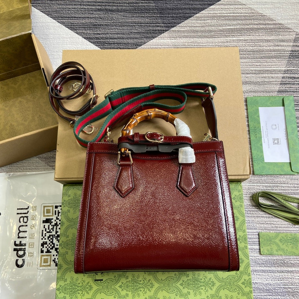 Gi DIANA 27 Small Tote Bag with Patent Leather Bamboo Handle
