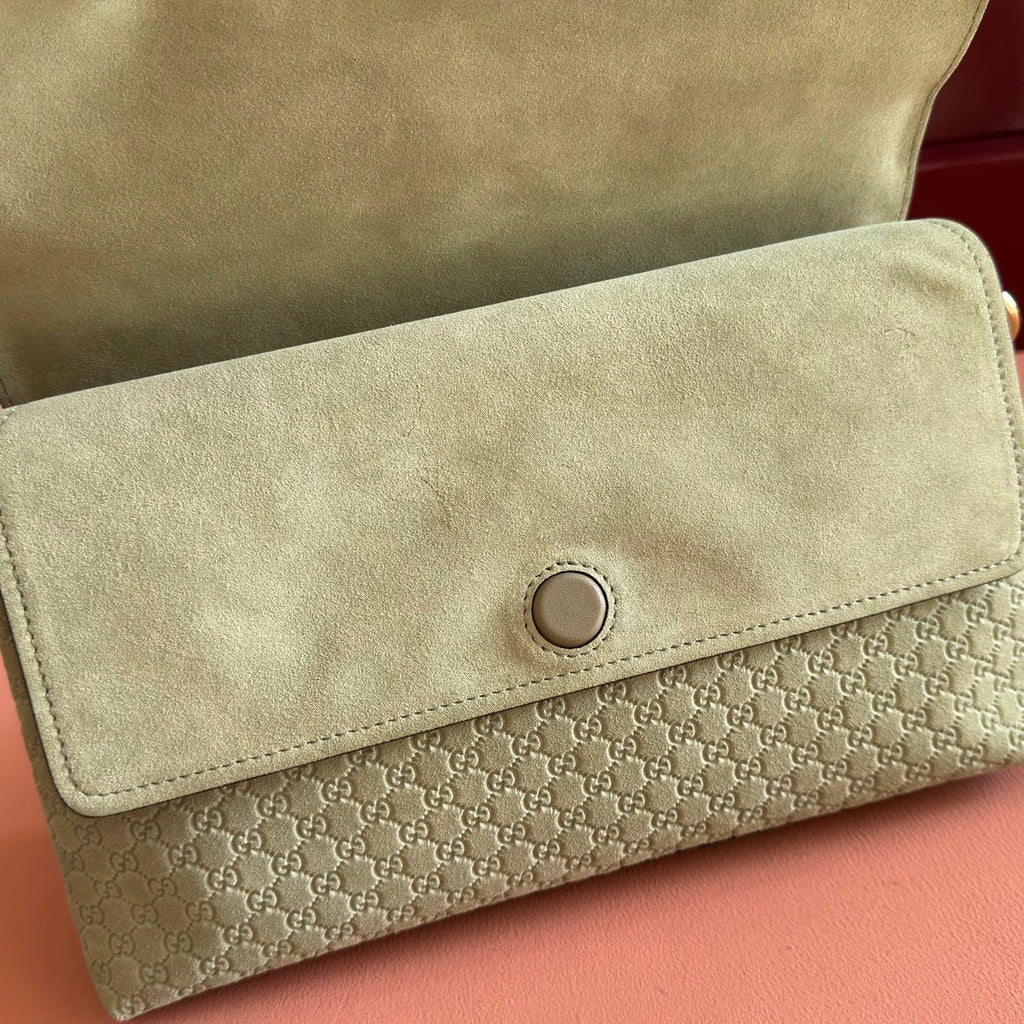 Gi Medium Shoulder Bag With Chain Suede