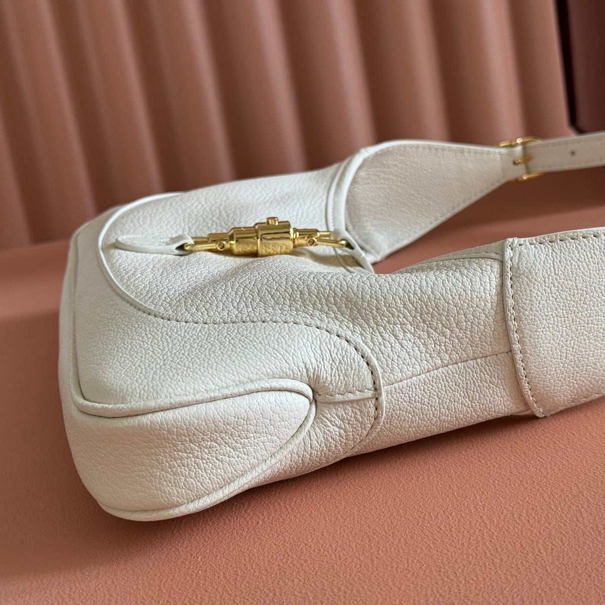 Gi Jackie 1961 Slim Shoulder Bag Lambskin 27cm
