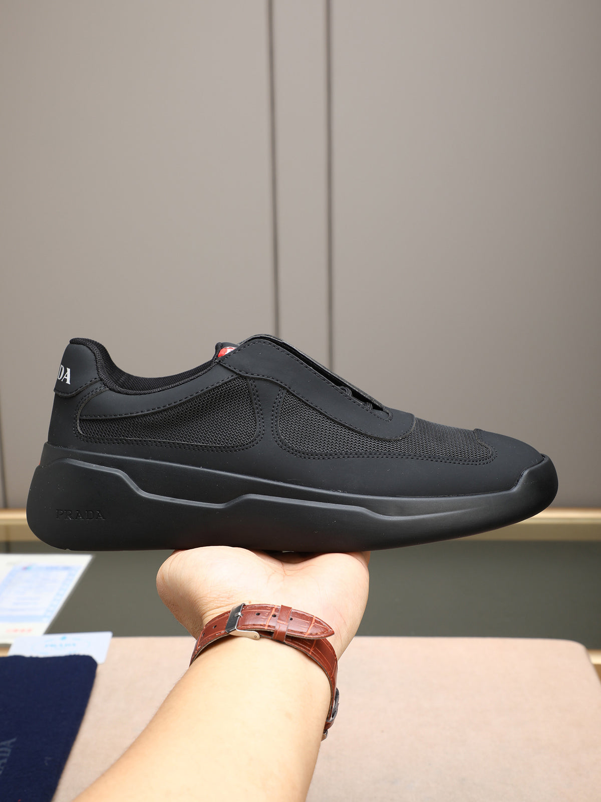 PR sneakers 1826051403