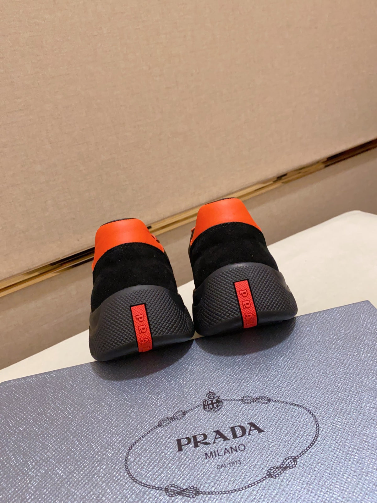 PR sneakers 1825030605