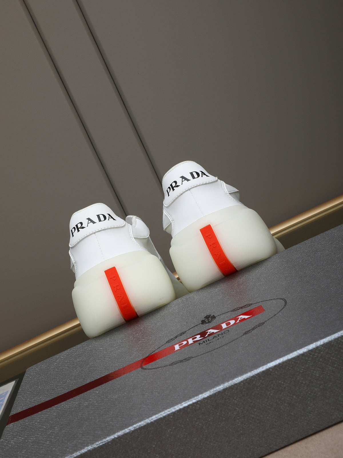 PR sneakers 1826051403