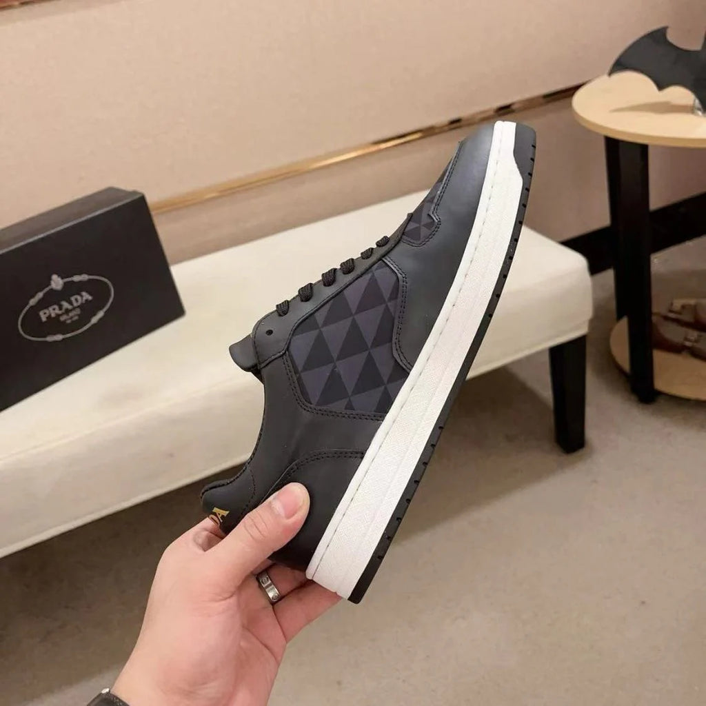 New triangle leather men's shoes 1024111424