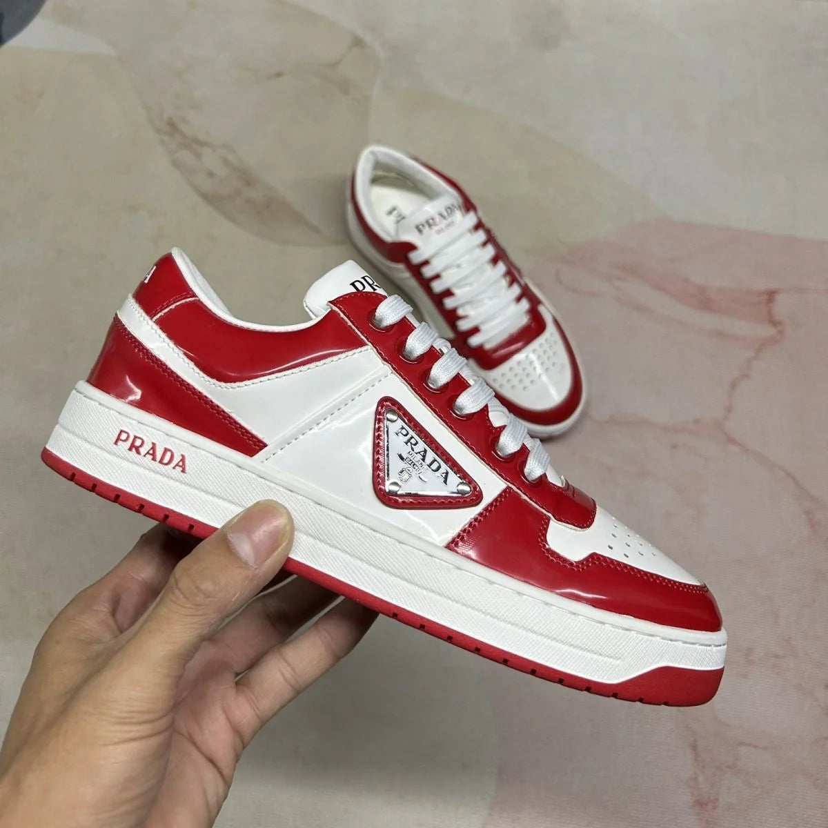 P New Women's and Men's Shoes Casual Shoes Triangle Buckle Lace-up Sneakers 1024060508