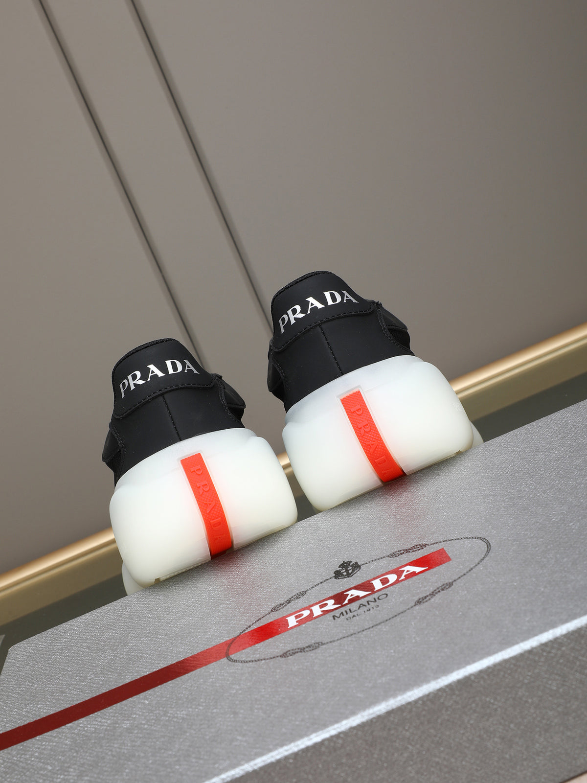 PR sneakers 1826051403