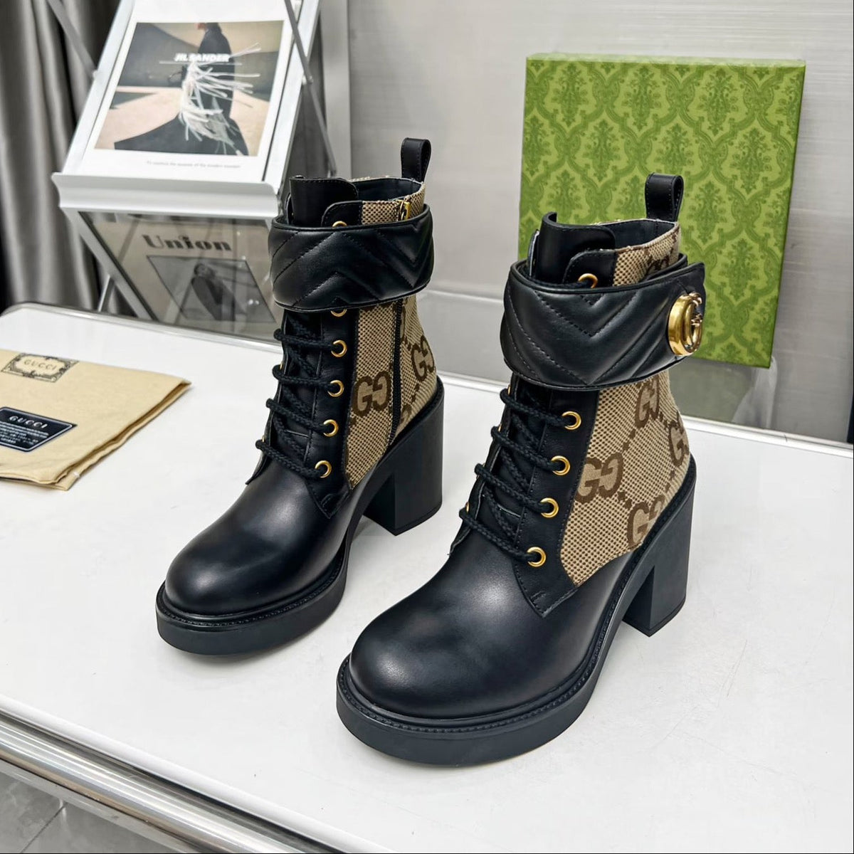Gi ankle boots black double G Cowhide