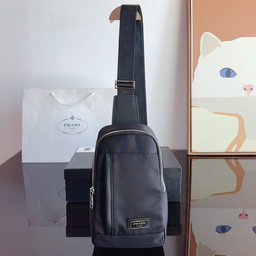 PR Nylon Men's Chest Bag 1824102806