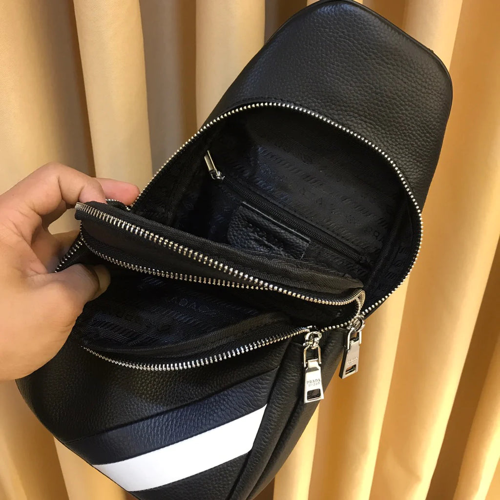 New men's versatile chest bag 1024030718