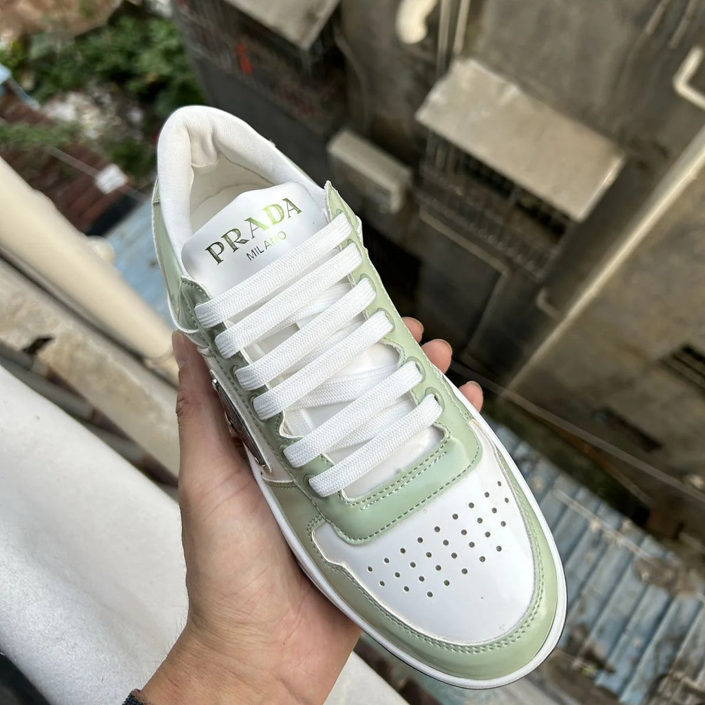 P New Women's and Men's Shoes Casual Shoes Triangle Buckle Lace-up Sneakers 1024060508